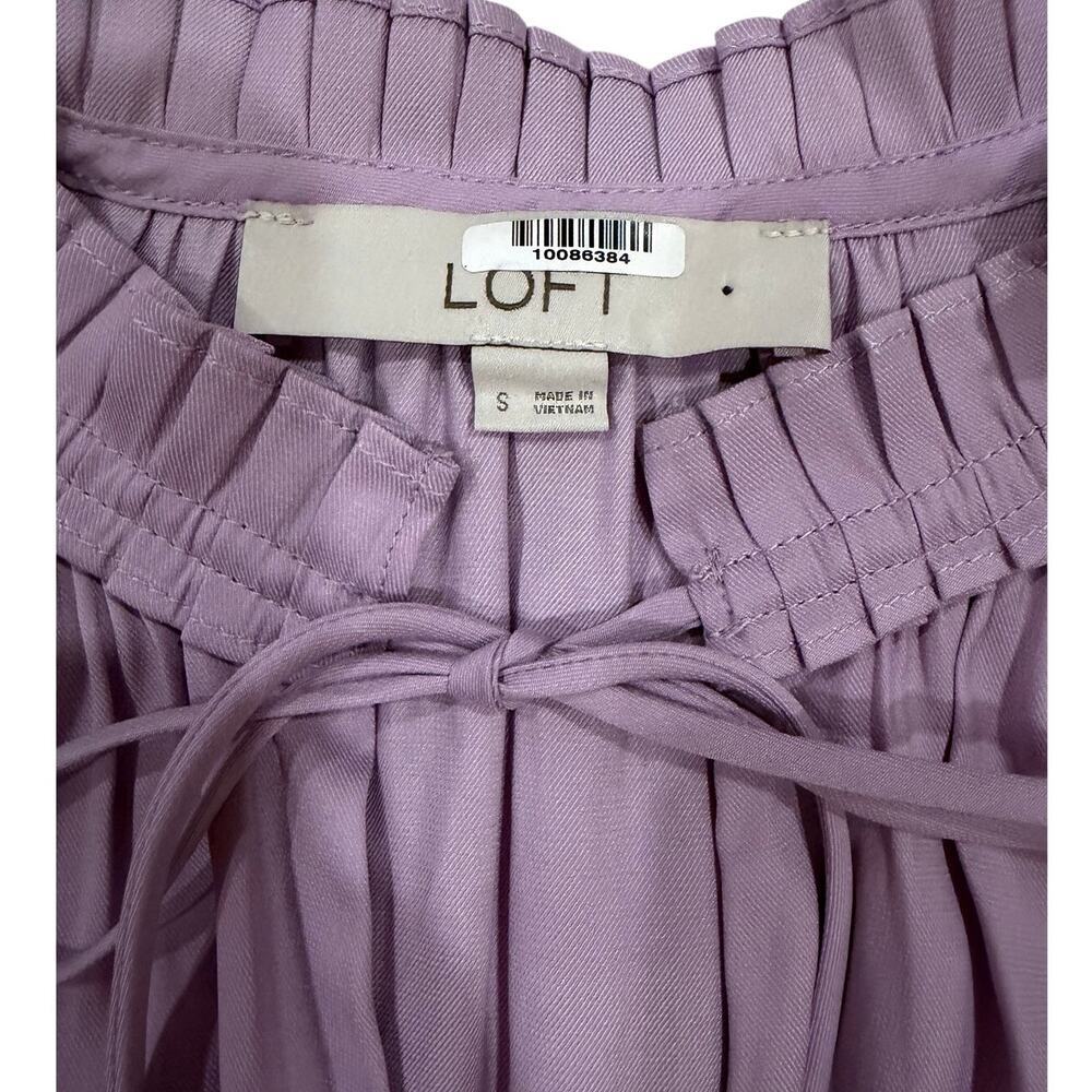 EUC Ann Taylor lavender sleeveless top w ruffles at shoulders dressy festive S